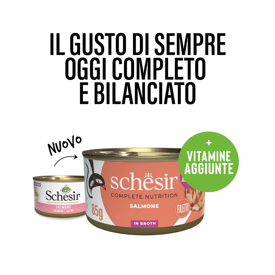Schesir lattina 85g salmone per gatto adulto, nuova versione in brodo con vitamine aggiunte Schesir lattina 85g salmone per gatto adulto, nuova versione in brodo con vitamine aggiunte